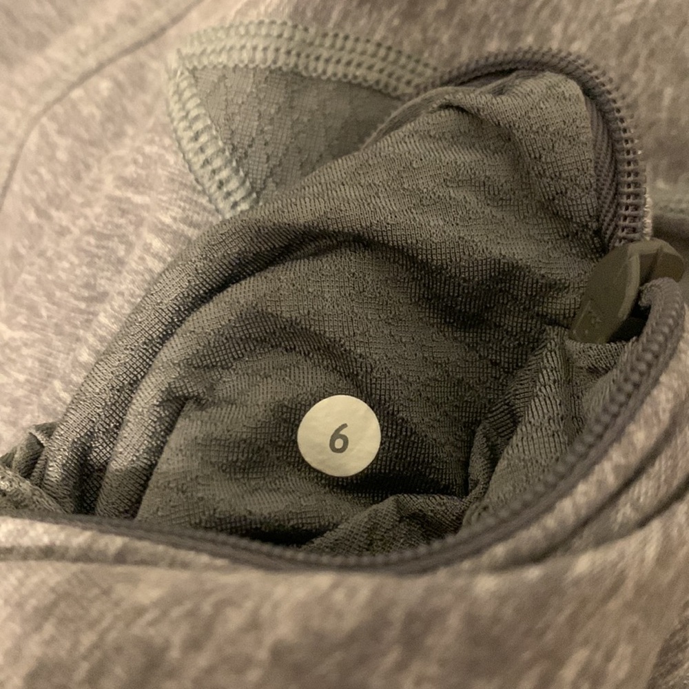 Lululemon Think Fast Pullover - Picture 9 of 10